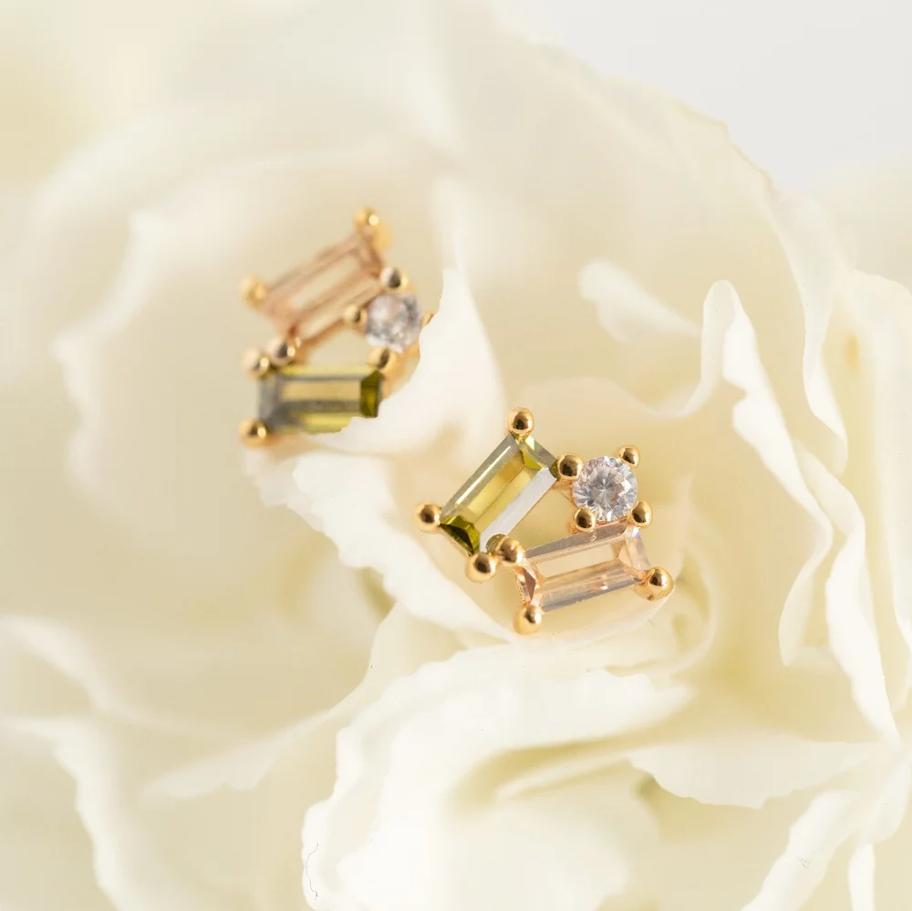 Sophia Stud Earrings (S925) - Picture 4 of 6